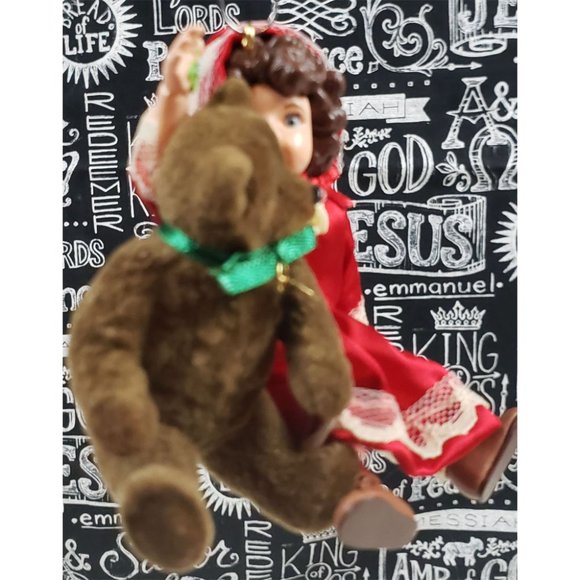 Hallmark Julianne & Teddy 1993 Ornament - Picture 3 of 9